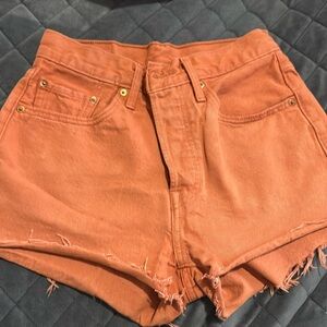 Levi’s shorts size 27
